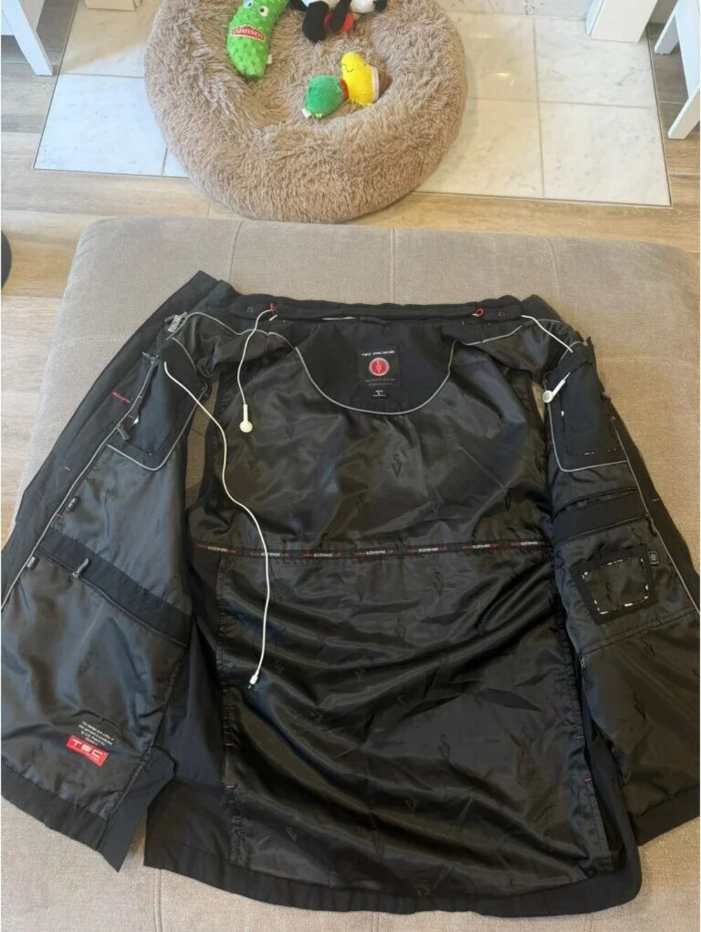 SCOTTeVEST Mens L Travel Vest Black 22 Pockets TEC NWT